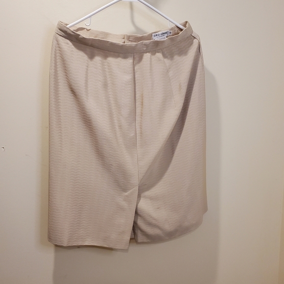 Giorgio Armani Vintage  beige Wool blended midi skirt size 12 - Picture 2 of 12